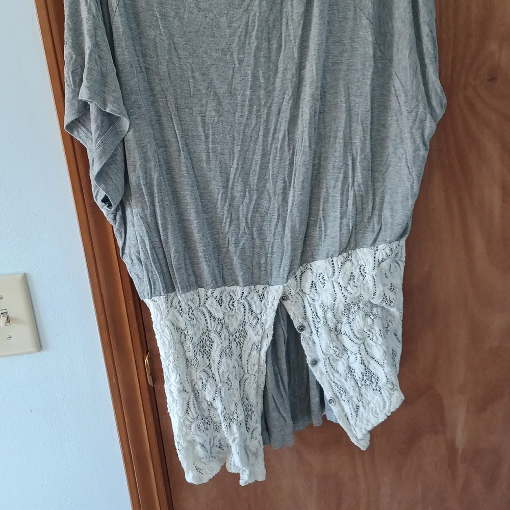 Torrid Top - Picture 3 of 3